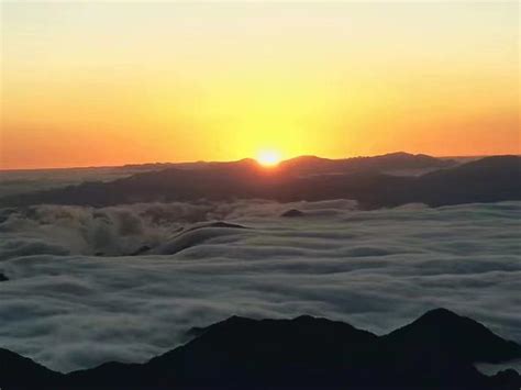 中間點 日月同輝